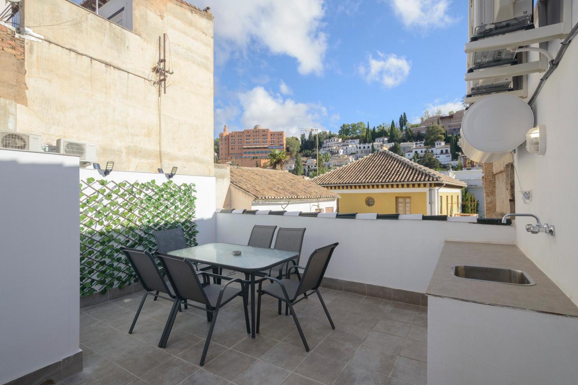 Apartment J De La Alhambra