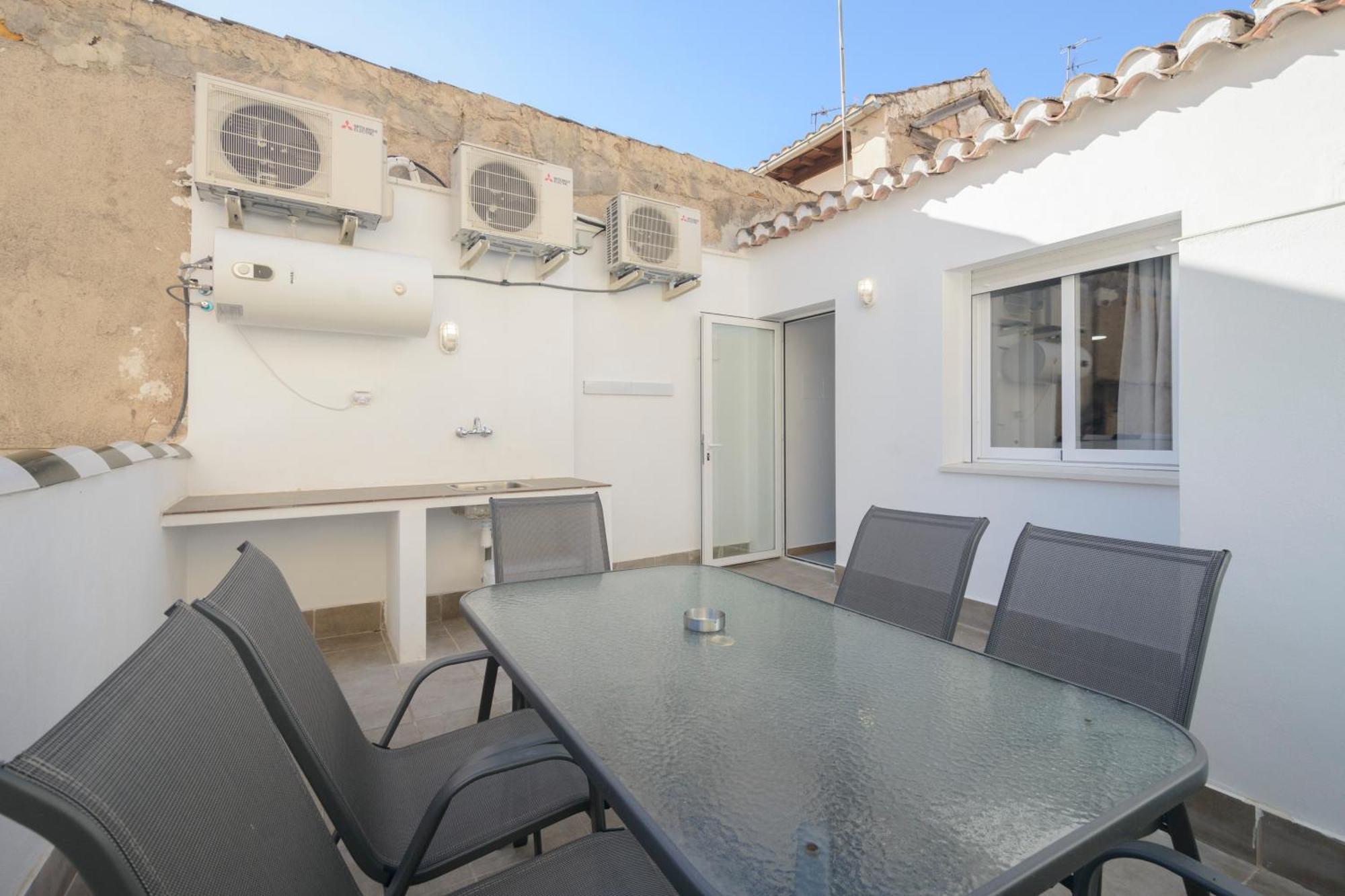 J De La Alhambra Apartment *