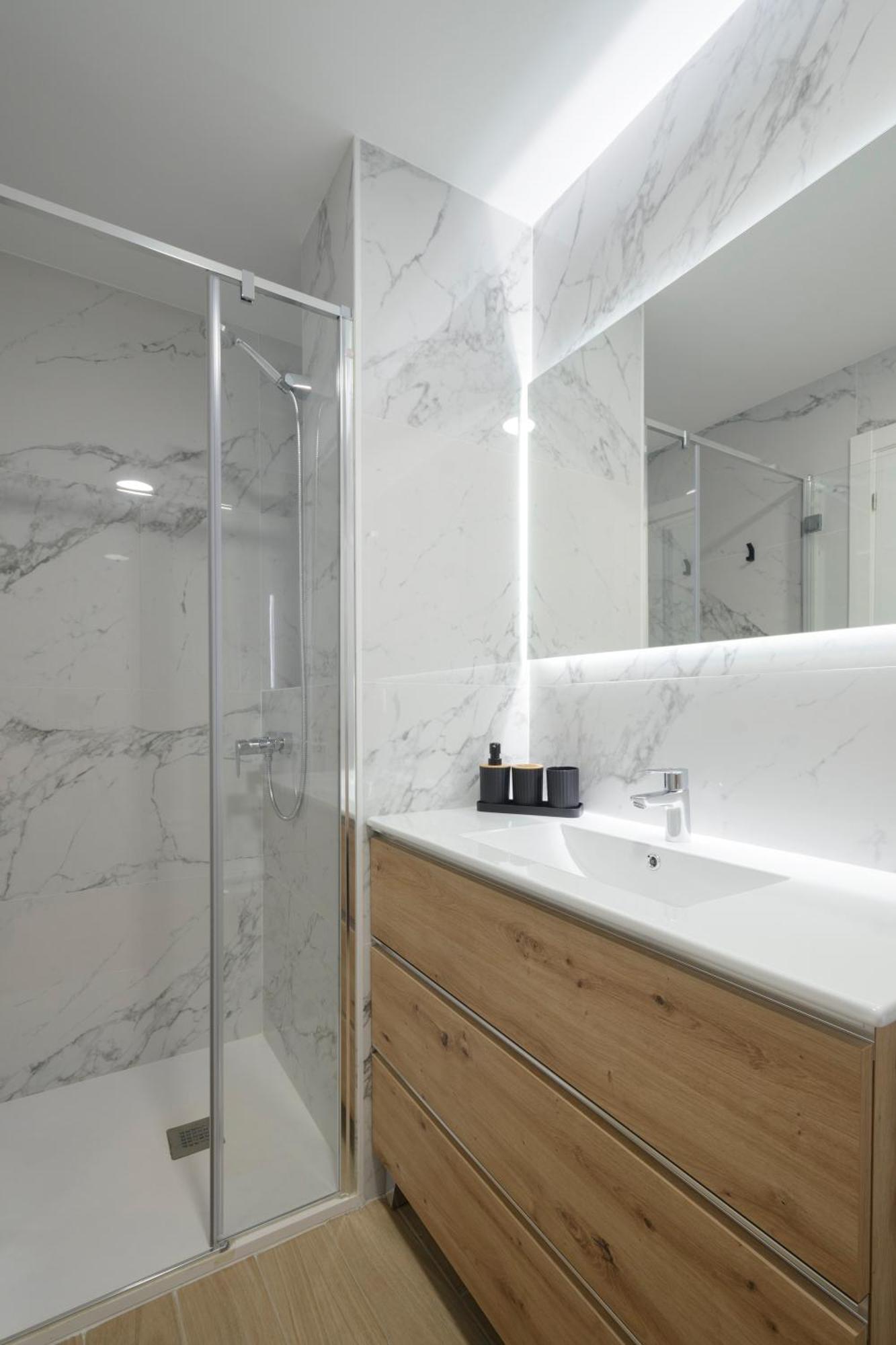 Apartament J De La Alhambra *