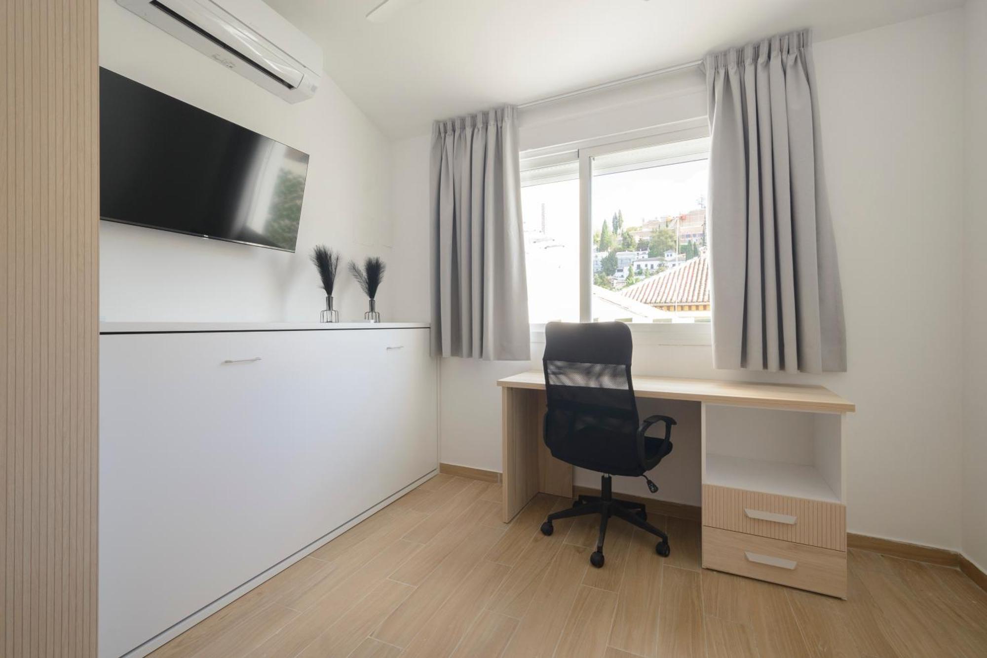 J De La Alhambra Apartament *